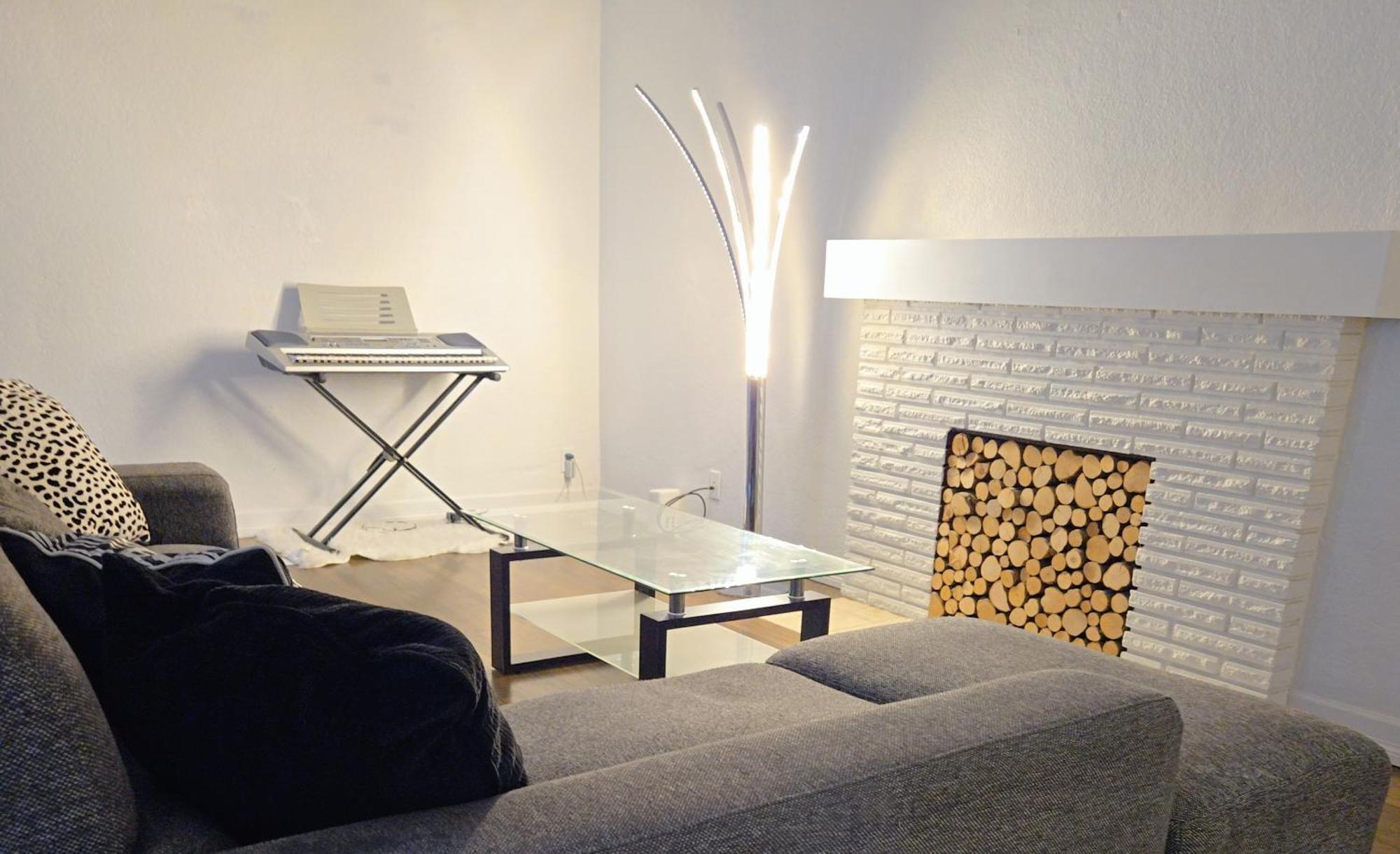 Charming Room With Attached Private Bath In The Heart Of Vancouver! Private Parking, Self Check-In & Just 4 Mins To Metrotown! Екстер'єр фото